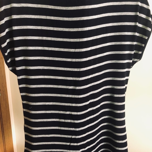 Tops - Picture 2 of 3